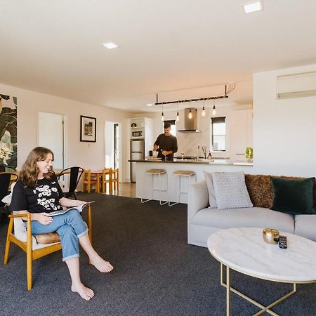 4 - Charming Space, Just A Stone Throw From Central Wanaka Buitenkant foto