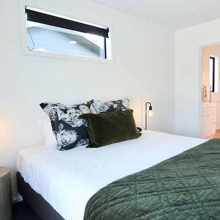 4 - Charming Space, Just A Stone Throw From Central Wanaka Buitenkant foto